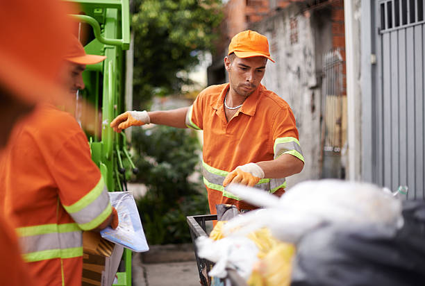Best Yard Cleanup Services  in Akron, IA
